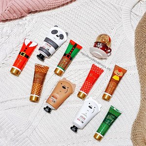Are you ready for Christmas?Cute hand creams for the Christmas gifts!.Check out myculinarydiary.com for more awesome post........#clozetteid#cosmetic#beauty#skincare#makeup#travelgram#lotion#bodylotion#premiumskincare#flatlays#travel#eyelashextention#weddingku#bridestory#flatlaysforever#christmas#christmasgift#makeupcourse##potd#instabuzz#asian#korea#koreanmakeup#followme#vsco