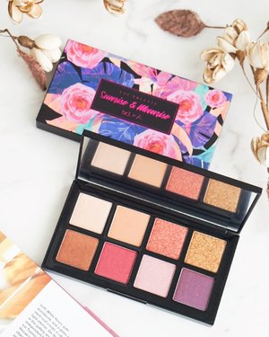 On my pouch and always be💕@altheakorea Sunrise & Moonrise Eyeshadow Palette makes my heart flutter ✨Suppaa pretty!!!!! I make simple tutorial using it on my blog~ As usual clickable link on my bio 💋Have a great day babes.... #clozetteid #cotd #abellreview