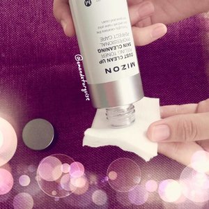 👉🏻Face Toner is a must have item, it's have several benefits for your skin. And you know your skin type so choose one that suit to your skin, especially if you have sensitive skin (really need to be careful when choosing cosmetics)🙆🏻. How about check my new review about Mizon Toner, Link on bio 😊

#instagood #instamood #instadaily #instalike #igers #jj #photo #bestoftheday #beauty #blogger #clozetteID #webstagram #tflers #skin