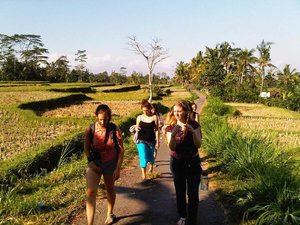 Morning walk in Ubud is always nice. ❤️ My 2012 Women's Leadership Training squad. I was only 20 at that time, but I was so lucky to meet all of these women from different countries to share a lot of things with each other, and of course, to learn. 🙌🏻
#thejournale #thejournalejourney #clozetteid
