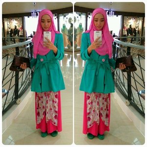 In the mood of OPPOsites...
When shopping at @_muse101
#ofans #oppon3 #clozetteid #hijab #lovehijab #wiwt #ootd