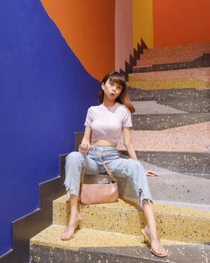 Colorful spot at @ibisstylesjakartatanahabang ✨
Wearing my fav pants from @uniqloindonesia 😍✨ #uniqloindonesia #uniqlolifewear 
( tap for details )
📸: @reginabundiarti
.
.
.
.
.
#whatiwore #bloggerstyle #fashion #styleblogger #fashionblogger #ootd #lookbook #ootdindo #ootdinspiration #style #outfit #outfitoftheday #clozetteid