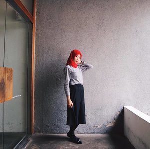 Keep goingEndure It's gonna be okay.#clozetteid #beautyblogger #blogger #hijabfashion #ootd #hotd #hijabstyle