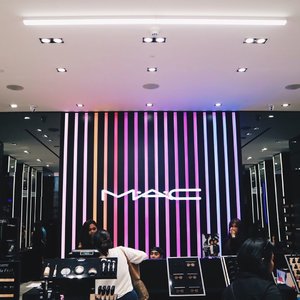 Congrats @maccosmetics for opening store at Kota Kasablanka, South Jakarta, don't forget to visit guyss!! #openingstore #MACcosmeticID #maccosmetics #clozetteid #beautyblogger #blogger