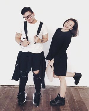 Always be my ⚫️⚪️ partner.
This is been a very long while since our last ohohtedeh pic, thank you for the dinner, thank you for being very inspiring. I love you best!

This lovely moment taken by my lovely man: @alessandroloen

#clozetteid #ootd #fashiondesigner #fashiondesignerslife #fashiondesignerindonesia #fashionpeopledo #notablogger