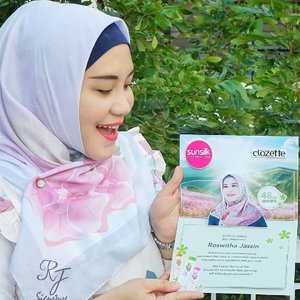 I got a surprise today, an invitation from @sunsilkid I am so excited to meet all #SunsilkHijabSisterPenasaran banget dengan acaranya, pasti seru!See you there ladies, in sya Allah 😘#UncoverPossibilities#Clozetteid