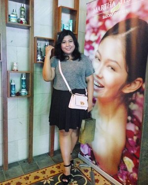 Attended the grand opening @spa_mt Jimbaran today. Excited banget sama candle spa nya. 😍

#vinaootd #vinainevent