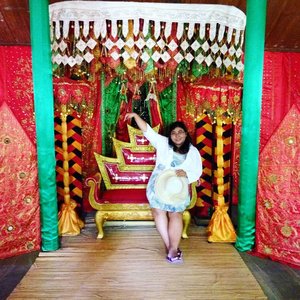 Hai jodoh, aku tunggu kamu di sini ya. 💋

Photo by @viniamanda

#vinasinbali
.
.
.
#tamannusa #tamannusabali #indonesiaheritage #minangkabau #wedding #minangkabauwedding #indonesiaculture #culture #potd #clozetteid