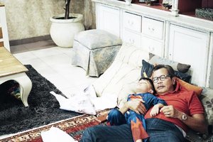 Superman and grandpa's bonding time
.
.
.
.
.
.
#love #family #snuggles