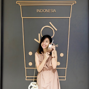 Congratulation @koitheindonesia for the opening of 2nd branch in Surabaya. And this time KOI is opening the store at  @pakuwonmallsby .Swipe left, showcasing the famous drink: Ovaltine Machiato.Thank you for having me and best success!! ❤️...#potd #lotd #clozetteid #koiindonesia #bubbleteadrink #koibubbletea #koisurabaya#foodism #bubbletea #koi #blogger #influencer #bloggersurabaya #surabayablogger #kulinersurabayabarat