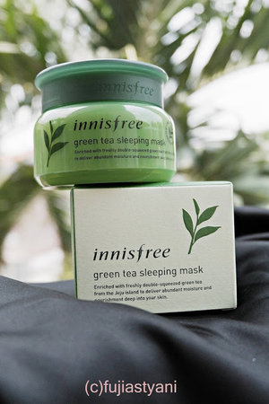 Fuji Astyani's Blog: Innisfree Green Tea Sleeping Mask Review*