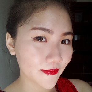 Udah lama gak post #selfie (≧∇≦)
#selfies #selca #potd #fotd #motd #instafamous #instagood #likeforlike #makeup #beauty #redlips #clozetteid #pinkuroom #beautyblogger #indonesianbeautyblogger