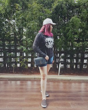 there's always another way, don't focus in just one ☺
.
#quotes #pink #pinkhair #ootd #ootdindo #clozetteid