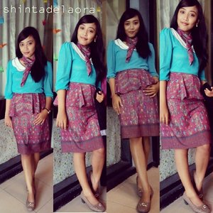 Batik of the day !!! #ootd #batik #officewear #clozetteid #clozetteambassador #songket #indonesianbeautyblogger #turquoise #mauve #smile #photooftheday #indonesian