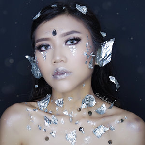 SILVER GODDESS
The Goddess Has never been lost , it is just the some of us have forgotten how to find her , So this is our collab with @beautycollabgram and swipe up to see the others
.
Foto 10 
1. @adindaaya
2. @nonamakeup1920
3. @awkdewi
4. @dwinovmakeup89
.
Lashes by @laveshlashes
Softlens: X2 Ice Silver-Light grey @athala.store 
#collabmakeupmei #collabmakeupigpod
#beautycollabgram #goddessmakeuplook #collabmakeuplook
#goddessmakeup
#indobeautygram #indobeautyvlogger #Indobeautyblogger #openendorse #indonesianfemaleblogger #likeforlike #lfl #endorsement #jakartabeautyblogger #vloggerjakarta #beautyvloggerjakarta #makeup #beautynesiamember #halloweenmakeup #makeupparty #nyxcosmeticsindonesia #bvloggerid #beautysquadid #ivgbeauty #bunnyneedsmakeup #indobeautysquad @bunnyneedsmakeup @indobeautysquad @ragam_kecantikan @tampilcantik #tampilcantik #clozetteid