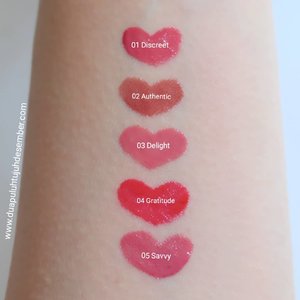 Edisi swatch lope-lope from me 💕 @mizzucosmetics Divine Gloss & Inspired Lipstick 💄Review lengkapnya di blog ya : http://www.duapuluhtujuhdesember.com/2018/11/review-mizzu-divine-gloss-inspired.htmlDan full swatch-nya ada di YouTube : https://youtu.be/p_JTWbqyLFQHappy Weekend, Love!Thanks @clozetteid 💗💕 #clozetteid#MIZZULippie#clozetteidreview #MIZZUXClozetteidreview