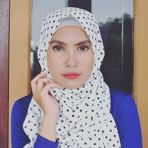 Goodnite ❤ Hijab by @collectorcolect / @999995kg#quotes #quotesoftheday #duapuluhtujuhdesember #hijab #blue #clozetteid #clozettedaily #bbloggers #travelblogger #blogger #endorse #endorsehijab #endorsement #simple #makeup