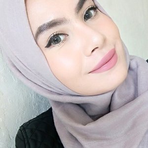 Review : Nars Sheer Glow Foundation shade Punjab (Medium1) ▶ http://www.duapuluhtujuhdesember.com/2017/09/foundation-review-nars-sheer-glow.html ❤ #foundation #foundationreview #duapuluhtujuhdesember #blogger #beautyblogger #indonesianbeautyblogger #clozetteid #clozettedaily #fdbeauty #femaledaily #FOTD #makeup #hijab #beauty #highendfoundation #nars #narsissist #narssheerglow #punjab #beautyreview