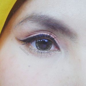 Visit my blog for this full make up look 😘 link on my bio. Hello fake freckless and the eyeliner flick 👀 #eotd #clozetteid #clozettedaily #bbloggers #makeup #beautyblogger #hijab #eyelinerflick