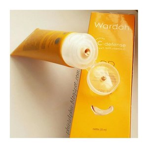 Local DD cream product by Wardah
🌸tinyurl.com/WardahDDC🌸
Suitable for "no-makeup" makeup 😆
.
.
#blogger #beautyblogger #clozetteid #indonesiablogger #indonesiabeautyblogger #beautybloggerindonesia #bloggerindonesia #beautybloggerid #sociolla #sociollablogger #sociollabloggernetwork #sociollabloggercommunity #sociollafreebies #ddcream #wardah #blogreview #blogpost #bloggerperempuan #bloggerceria #bloggerceriaid #surabayabeautyblogger #beautybloggersurabaya