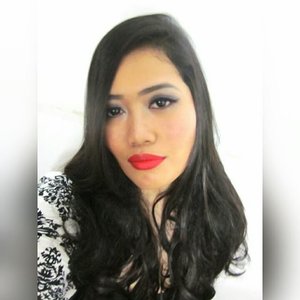 Glam-me-up red makeup tutorial is up on the blog! Project peach beauty x @luxolaindo 💅👄💄 #selfie #selca #clozetteid #likeforlike #like4like #tagsforlikes #instabeauty #instagood #makeup #luxola #luxolaid #thepeachbeauty