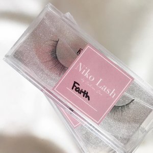 Lashes for life ❤️——Eyelashes from @nikolash.id never fails to amaze me, comfortable band ✔️ lightweight ✔️easy to apply ✔️ (even for beginner) reuseable ✔️.