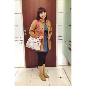 Today's outfit. Wearing coat from @lovelynashop and bag from @stupidroom. 😚😚 #fashion #cKstyle #ootd #clozetteid #bag #coat #boots #rainy