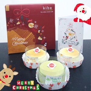 It's Christmas Eve!!! ✨Tried @kibocheese a few days ago and they have this special packaging, super cute and perfect as Christmas gift for your beloved ones! 💖 It's also convenient since you can order it via Go-Food 🤤Kibo cheese cake is available at Kota Kasablanka, PIK Avenue, and Grand Indonesia. They have some flavors and I tried their original, matcha, and salted egg. My favorite is original tho, it's so cheezzzyyy 😋🤤 Watch my saved instastory to see more about this molten cheese cake 🤗 @clozetteid ...#clozetteid #clozetteidreview #kibocheese #kibomoltencheesecake #moltencheesecake