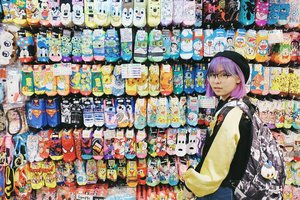 When your friend told you to stop buying every single cute things 😅 .
.
.
#clozetteid #harajuku #cutesocks #takeshitastreet #kawaii #travelbloggers #lifestylebloggers #lifestyleblog #travelblog #japanguide #tokyoguide #tokyo #japan #japanloverme #ggrep #ilovejapan #여행자 #여행 #여행스타그램 #파워블로거 #도쿄여행 #하라주쿠 #일본여행