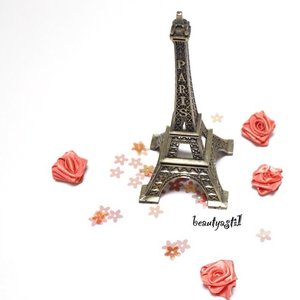 This is what Eiffel Tower look-alike from here. LOL 😜🇫🇷 #photo #eiffel #pic #eiffeltower #instagood #tower #instadaily #photooftheday #picoftheday #clozetteid #france #paris #flatlays #flatlay #potd #love #country #like #accessories #blogger