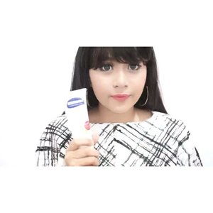[VIDEO] How to apply Sorbolene Moisturiser from the infamous body care brand from Australia, REDWIN. ❤️❤️❤️ Read the full review on 👉 http://www.beautyasti1.com/2015/09/kulit-sehat-dan-indah-dari-redwin.html LINK IS ON MY BIO #redwin #redwinindonesia #clozetteid #video #selca #selfie #kawaii #gyaru #ulzzang #makeup #beauty #beautyboundasia #makeupvideo #1minutemakeup #makeuptutorial #skincare #indobeautygram  @indobeautygram #new #like #love #likes #potd #fotd #tbt #girl #indonesianbeautyblogger #indonesianbeautyvlogger #vlogger #beautyvlogger