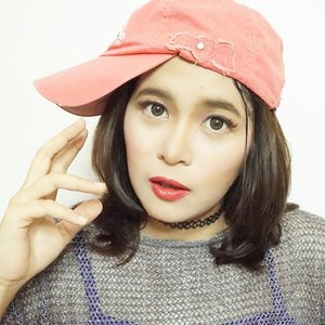 In a hurry? No time to have a full makeup? Kick-ass that red lipstick!! 👣👉💄 How about @shahnazputri and @msrenc ?#clozetteid #starclozetter #twonderfuljourney #makeup #beauty #kawaii #ulzzang #naturalmakeup #aegyo #kyeopta #happy #weekend #saturday #photooftheday #vondutch #red #lips #lipstick #redlips #hat #accessories #like4like #followme #new #shorthair #indonesianbeautyblogger #birthday
