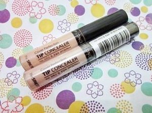 Are you looking for a high coverage concealer with affordable price? Maybe, you should try this concealer =) The SAEM Cover perfection Felt Tip Concealer #review has already on #MeisUniqueBlog 😃
Check this link: http://www.uniqueblogofmei.com/2016/10/the-saem-concealer-review.html .
.
.
.
.
#bblog #clozetteid #clozettedaily #igers #igs #bloggers #post #instalove #instagood #girls #makeup #thesaem #thesaemconcealer #makeupjunkie #ibb #ifb #ifbb #thesaemconcealers #instapic #instamood