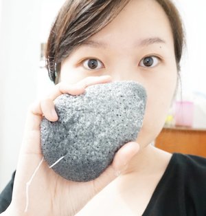 First impression using konjac sponge Dr. LOLA FROM @bbcosmetic_official this konjac sponge really make my blackhead gone after washing my face.. OMG... 😍😍😍 If you want to try this sponge for free @bbcosmetic_official  will sent it to your door..! Just join our giveaway.. check  #lizachanxbbcosmetic for more information.. #konjac #konjacsponge #bbcosmetic #review #clozette #clozetteid #beautyblogger