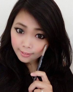 Trying the new shade of Drawing Eyebrow from Etude House in this picture 💕
So Drawing Eyebrow have some new innovations which are it comes with upsize content 36mm long and new cool shade No. 7 in Light Brown. I was trying this new shade and the result was quite good, although the Light Brown color wasn't as lighter as Dolly Wink product I usually used. But anyway it's still okay for daily use. I got mine from @mrstanayashop and now they're opening new Pre order batch. Hurry order yours now!
#etude #etudehouse #etudehousekorea #new #drawingeyebrow #korean #eyebrow #products #haul #koreanbrand #beauty #blogger #beautyblogger #bblogger #onlineshopping #love #like #clozetteid #clozetter #beautiesID #beautybloggerid #indonesianbeautyblogger #instabeauty #instalike #instagood #aiachanbeautyjournal #sponsorship #endorsement