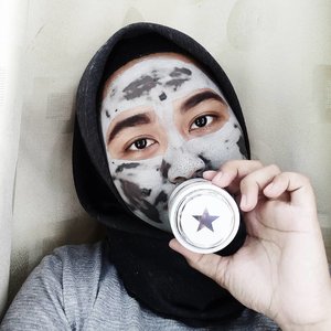 -Monday, 22 Januari 2018-
Monday with a SUPERMUD® mask!
Read review > bit.ly/glamglow-liana .
#clozette #clozetteid #beautiesquad  #lianaekacom #beautybloggerid #bloggerperempuan #beautyreview #indonesiafemaleblogger  #glamglow #glamglowmask #supermud #acnefighting