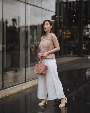 February and Valentine vibes is here. One of my pick is @lilja.id Sienna Top and @kokkakuma kiku bag in dusty. J'adore! (tap for details)......#beauty #blog #beautyblog #fashion #photooftheday #style #blogger #endorsement #endorse #photography #fashionblog #fashionblogger #pretty #life #instagram #pink #lookbook #photo #lookbooklookbook #model #happy #picoftheday #clozetteid