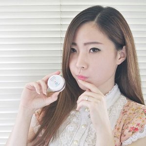 Lipstick is important, but Lip scrub is must.
Vanilla Cupcake Lip Scrub from @Distaproject is effective way to exfoliate the lips. Say goodbye to chapped lips~

#clozetteid #skincare