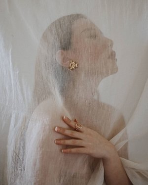 piece
/pēs/
@di.telingaku
@folkaland
.
.
.
.
.
#ClozetteID #jewelry #sekotakcinta
#Portrait #photooftheday #bersamalokal