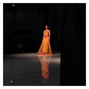 Beautiful shadow ❤

#JogjaInternationalBatikBiennale 
#traditionalbatik
#batikfashion 
#batik
#instafashion 
#fashion
#fashionstyle 
#catwalk
#Clozette
#clozetteid 
#ErnysJournal