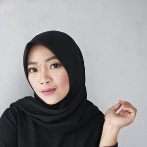 Suka makeup, tapi nggak setiap hari makeup an. Ada yang seperti aku? 
#ErnysJournalMakeUp 
#Makeup
#ClozetteID 
#HijabMakeup
#NaturalMakeup