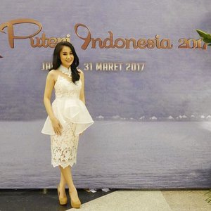 Last night at Grand Final Puteri Indonesia 2017 dress by @theresadebby 💕
