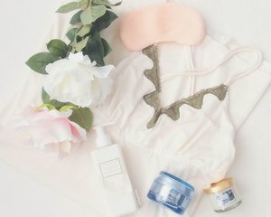 Weekend means pampering self with pretty sleepwear, comforting skincare, and soothing scented candles. 
I bought the lingerie online at @asmaraku_id and really satisfied with their privacy service. Want to know more? Go down to my blog to read the review (link is in bio). Have a lovely weekend everybody 😘😘
#bloggerslife #lingerie #white #sweet #lovely #sleepwear #asmarakureviewcompetition #bloggerceria #potd #bestoftheday #instadaily #kawaii #happyweekend #pamperingmyself #clozetteid #clozetteco