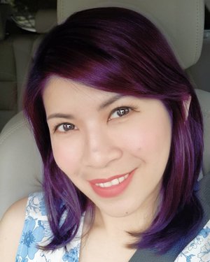 Experimenting hair color using @makeupplus_id app.
This is Indigo..supposed to be a bit blue-ish a bit. Love the color though 😄
Does it fit me?? #makeupjunkie #makeupeditor #makeupplus #indigo #haircolor #beautyblogger #bloggerceria #bloggerslife #selfie #selca #bestoftheday #instadaily #potd #clozetteid
