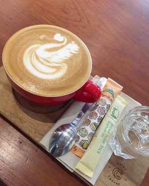 A good coffee is always a good idea 😉
#clozetteid #coffee #latte #latteart #chiefcoffee