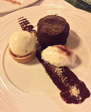 Everything is perfect ♥️♥️
#dessert #sweettooth #chocolate #foodporn #instafood #metisbali #clozetteid #lifestyleblogger