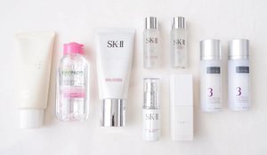 This is my skincare lineup for my last holiday. Trying my best not to overpack and finally decided to bring these products.⚪️ @menard_id Tsukika Cleansing Cream⚪️ @garnierindonesia Micellar Water⚪️ @skii_id FT Gentle Cleanser⚪️ @skii_id FT Clear Lotion⚪️ @skii_id FT Essence⚪️ @skii_id FT Repair C⚪️ @threeindonesia Balancing Whitening Clear Essence⚪️ @iomaindonesia Day and Night MoisturizerMost of them in travel size and they look so cute 😄