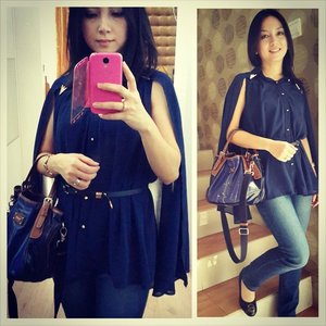 My #ootdCape blouse, uniqlo jeans, tods bag, tb pump.#clozetteID #clozetteid #outfitoftheday #femaledaily #sundayservice #happysunday #AcerLiquidJade
