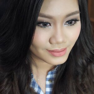 🎂 Nadia

Makeup by @shelleymuc 
HairDo by @rendynjoo 
#makeup #makeover #beauty #shelleymuc #surabaya #makeupartist #mua #shelleymakeupcreation #beforeafter #clozetteID #makeover #muasurabaya #muaindonesia #hairdo #soft #softmakeup #beautifulgirl #softsmokey #glammakeup #glamourmakeup #makeupartistsurabaya #surabayamakeupartist #sweetseventeenth #birthdaygirl