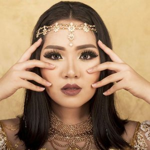 Cleopatra Themed Makeup for @vionapurwanto

Makeup by @shelleymuc
HairDo by @wendywidiarusso
Captured by @centreville_photography

#makeup #beauty #shelleymuc #surabaya #makeupartist #mua #shelleymakeupcreation #beforeafter #clozetteID #makeover #muasurabaya #muaindonesia #hairdo #soft #softmakeup #beautifulgirl #softsmokey #glammakeup #glamourmakeup #makeupartistsurabaya #surabayamakeupartist #correctivemakeup